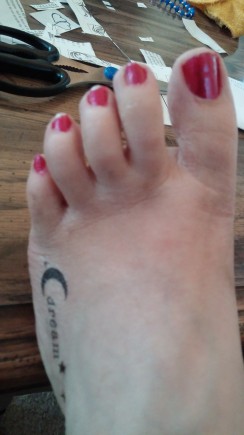 A little temporary tattoo and nail polish action